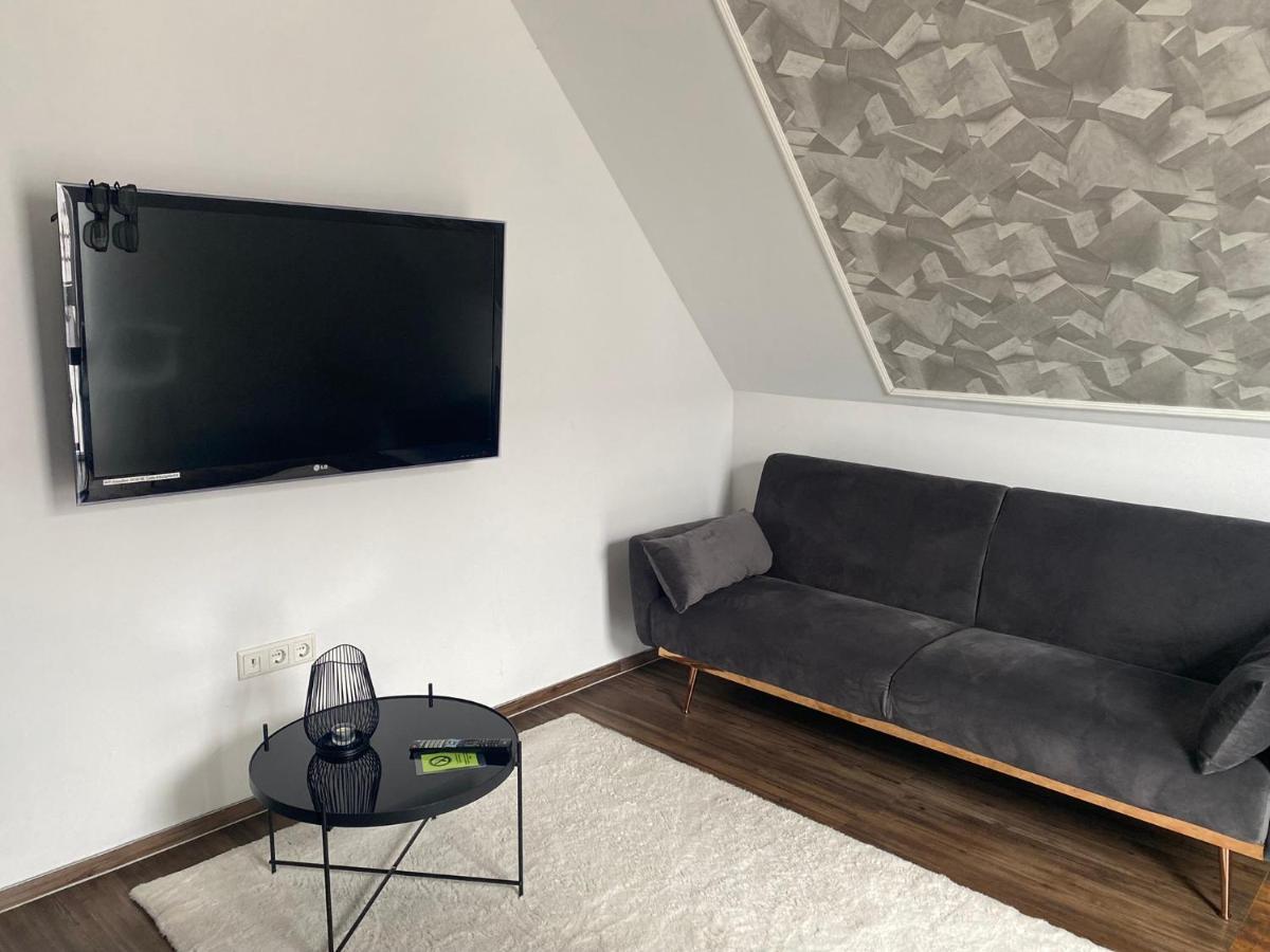 Gemutliches, Stadtnahes 2-Zimmer Apartment Mit Netflix Bielefeld Exterior foto
